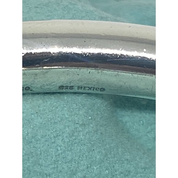 SOLD!!!! Tiffany & Co. Round Tube Oval Classic Bangle Brace 7 1/4” Pouch - Picture 5 of 8